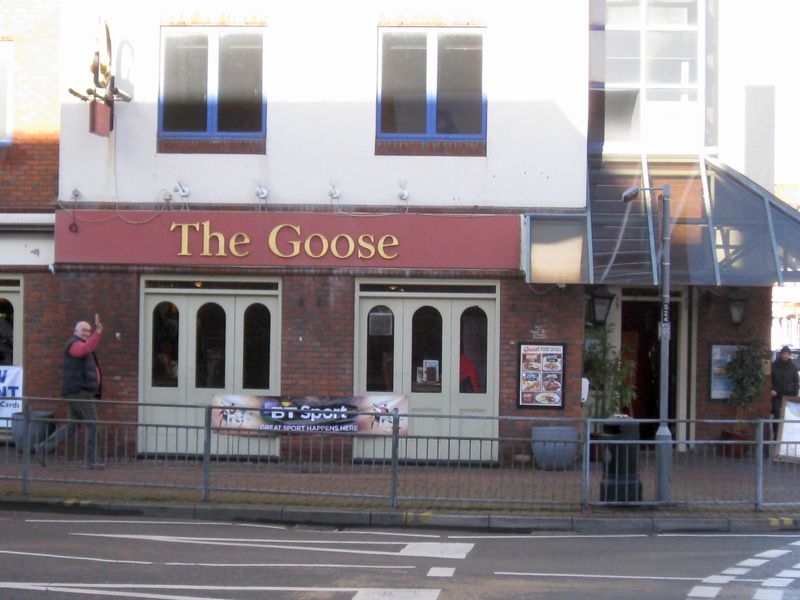 Goose, Camberley. (Pub, External). Published on 14-01-2014