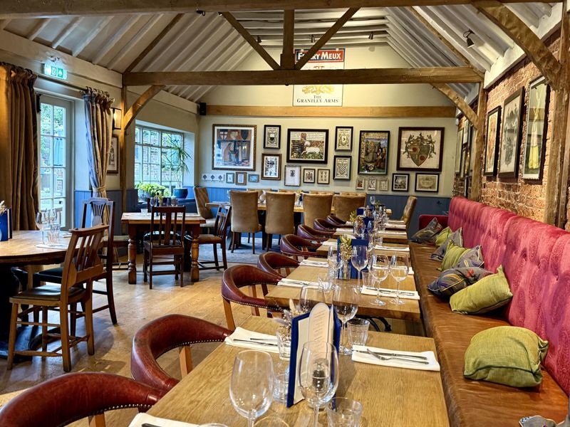 (Pub, Restaurant). Published on 05-10-2025 