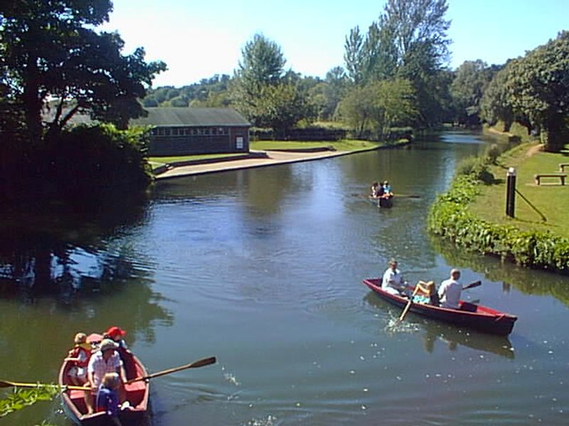 Guildford Rowing Club - Guildford. (Pub). Published on 03-11-2012 