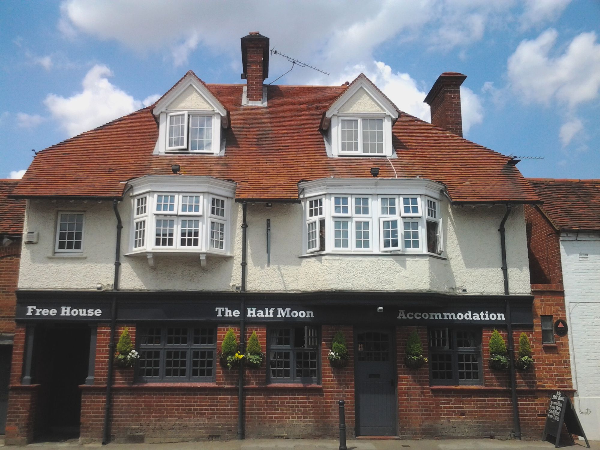 Half Moon, Ripley. (Pub, External). Published on 22-06-2014