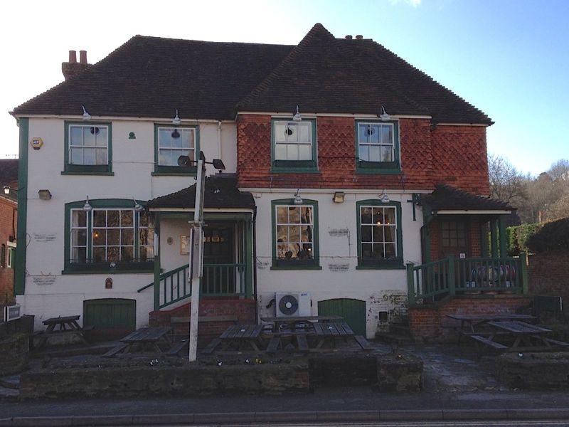 Jolly Farmer, Bramley. (Pub, External). Published on 01-10-2013