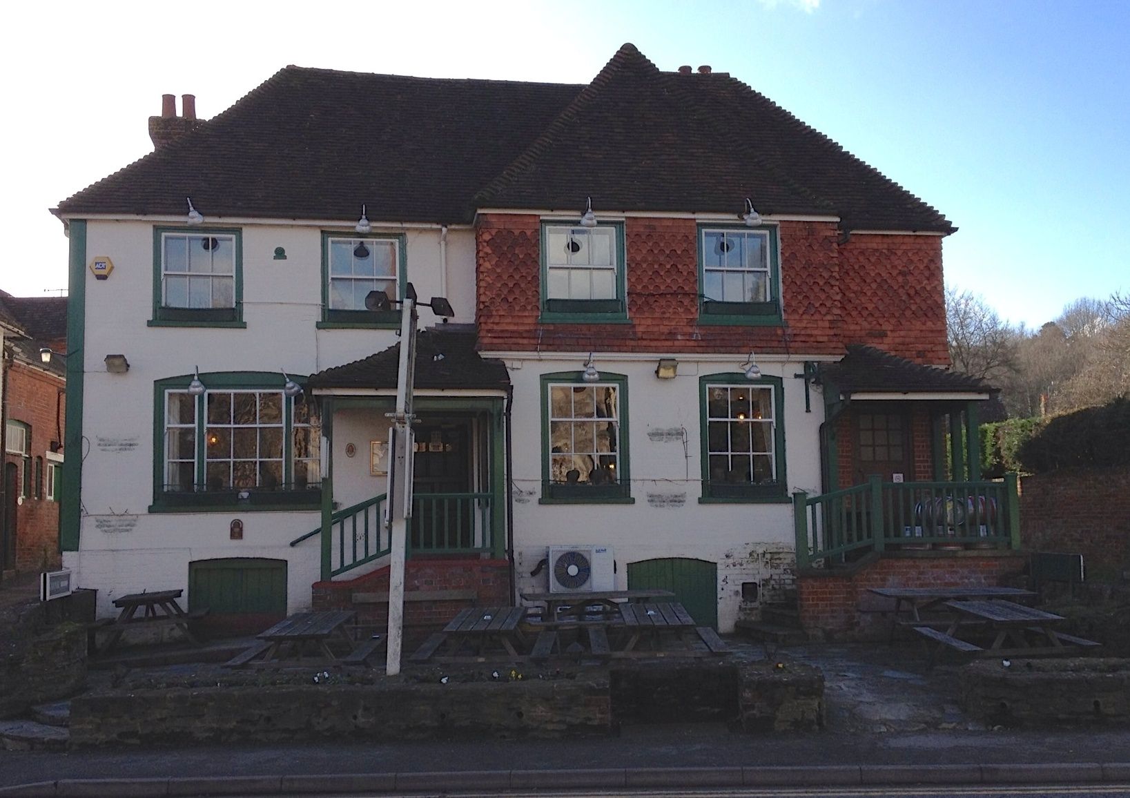 Jolly Farmer, Bramley. (Pub, External). Published on 01-10-2013