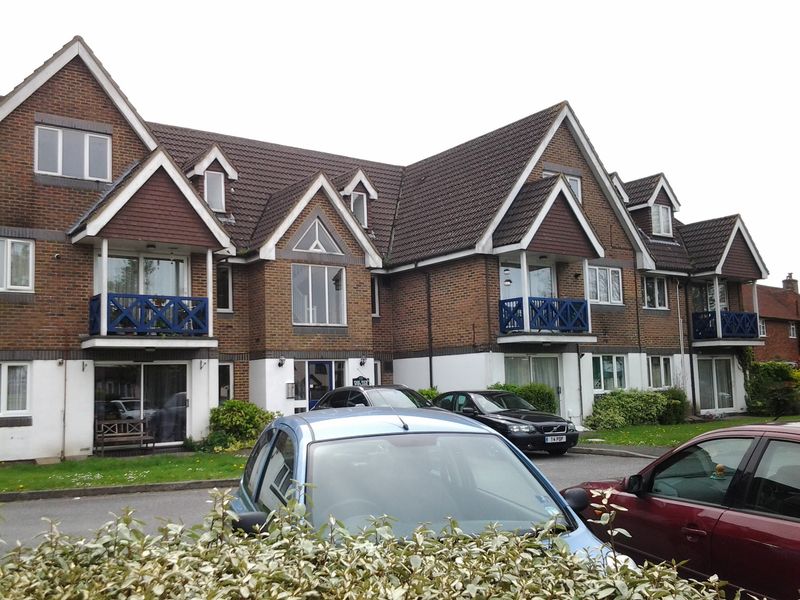 King's Head, Ash. (Pub, External). Published on 05-05-2014