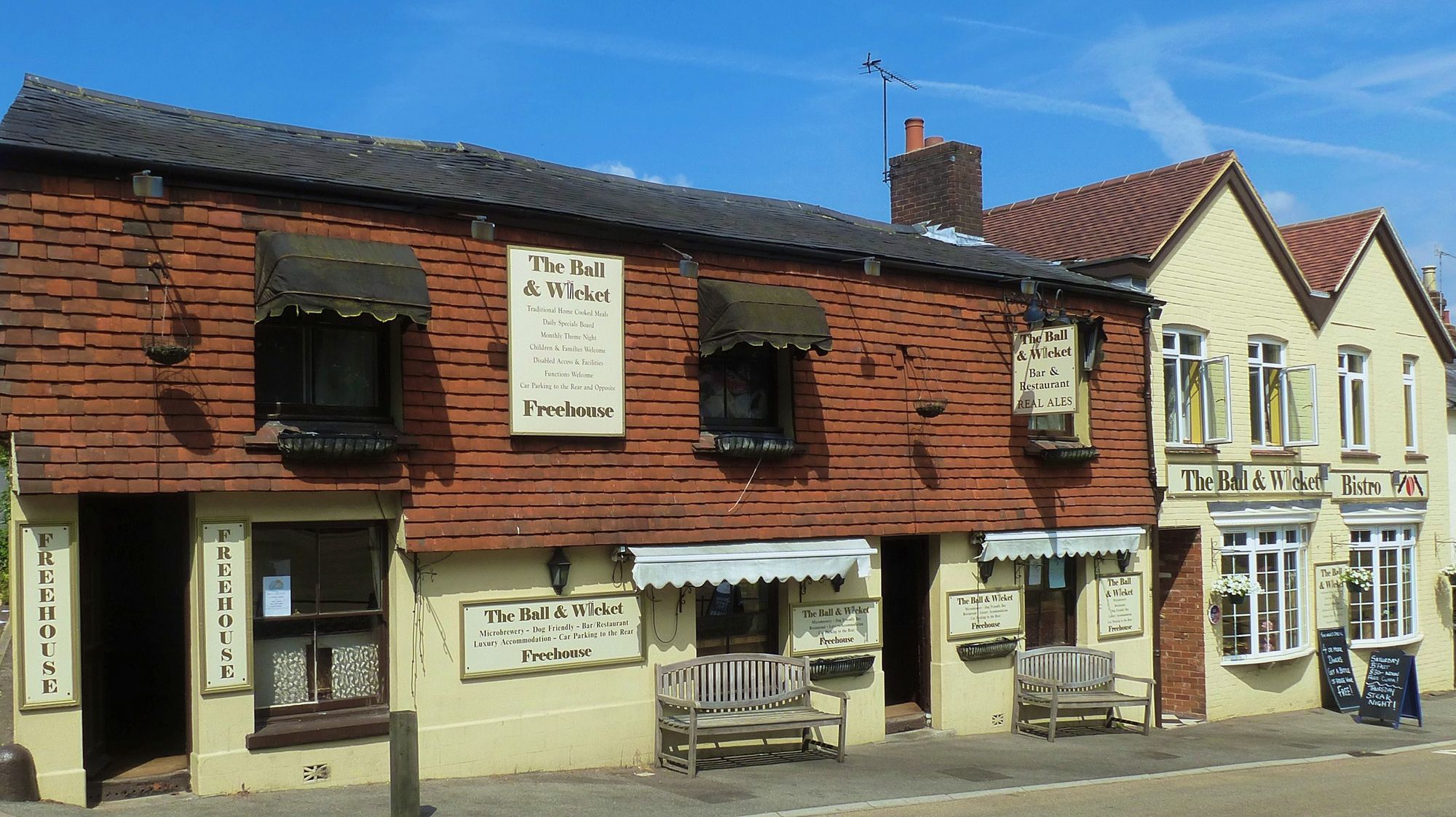 Ball & Wicket, Upper Hale. (Pub, External). Published on 01-10-2013