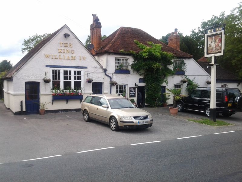 King William IV, West Horsley. (Pub, External). Published on 07-12-2014 