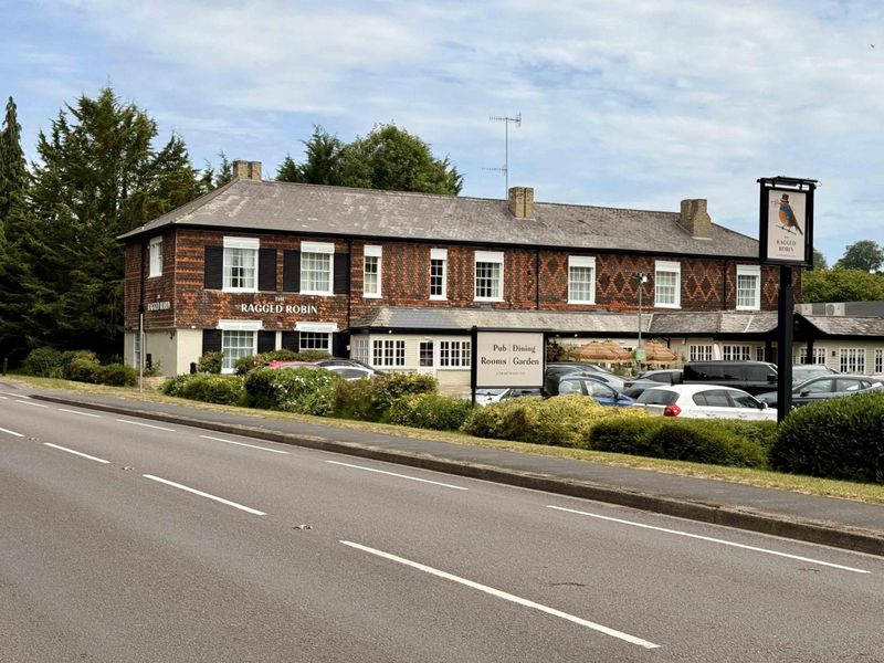 exterior from a3100. (Pub). Published on 26-06-2025 