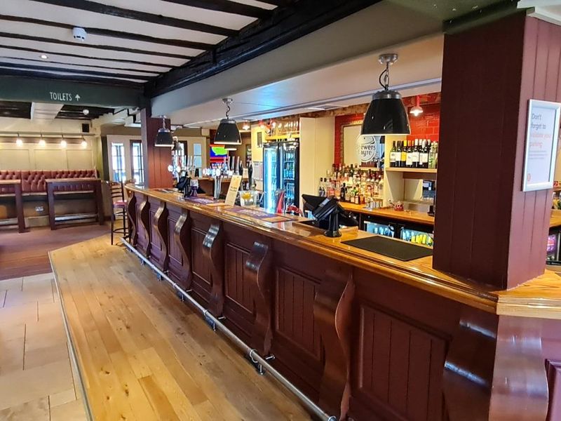 Front bar. (Pub, Bar). Published on 14-04-2024 
