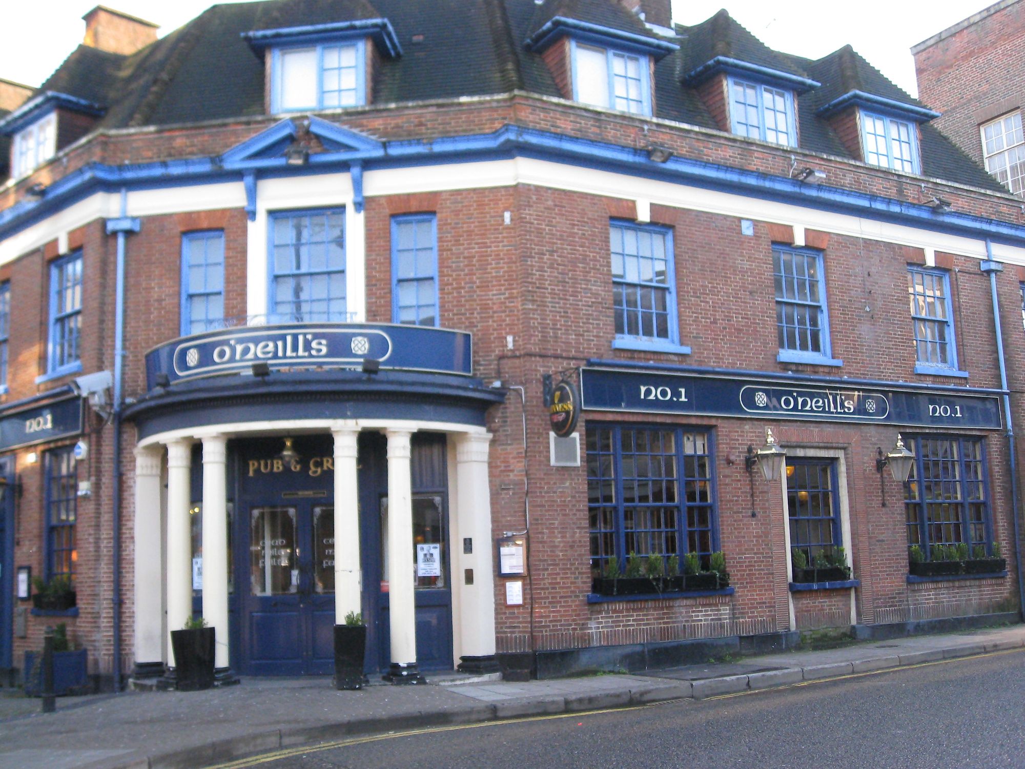 O'Neill's, Woking. (Pub, External). Published on 14-01-2014