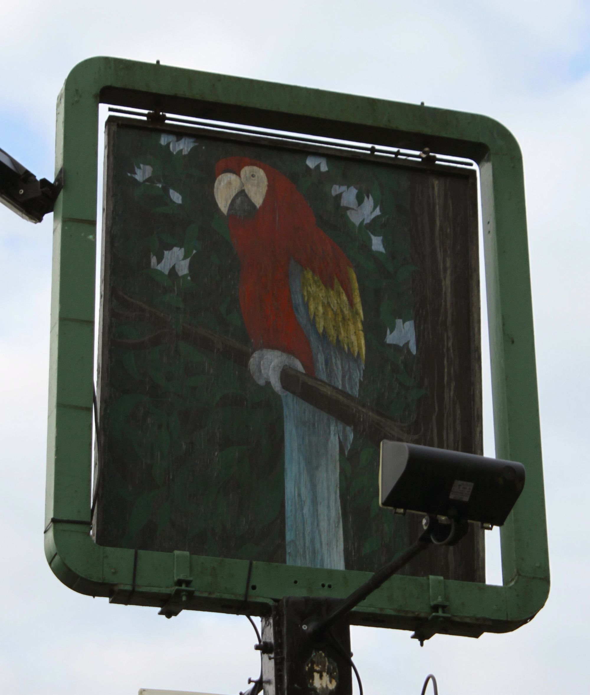 The Parrot Inn, Shalford. (Pub, External). Published on 08-04-2014