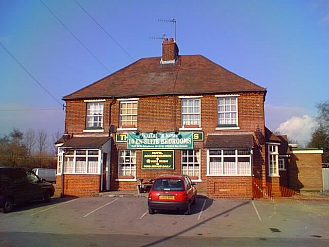 Potters Arms - Cove. (Pub). Published on 03-11-2012