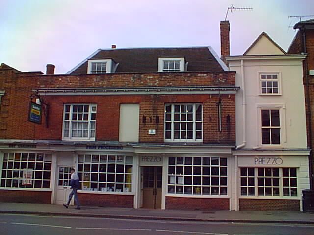 Prezzo - Farnham. (Pub). Published on 03-11-2012
