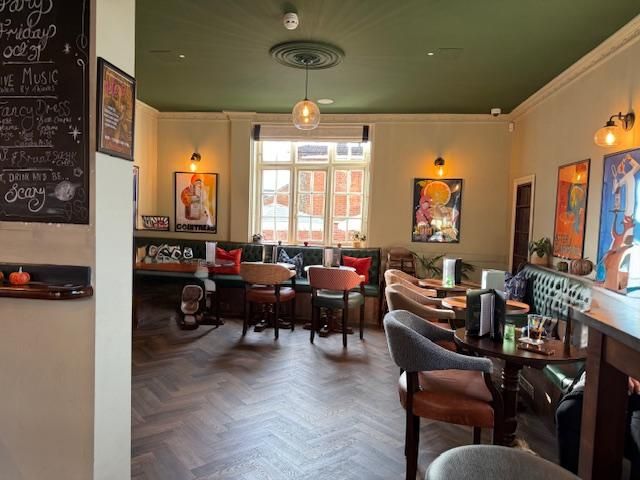 (Pub, Bar). Published on 07-11-2025