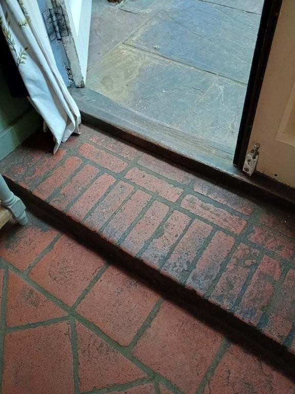 Entrance from lower patio. (Pub, External). Published on 15-08-2026