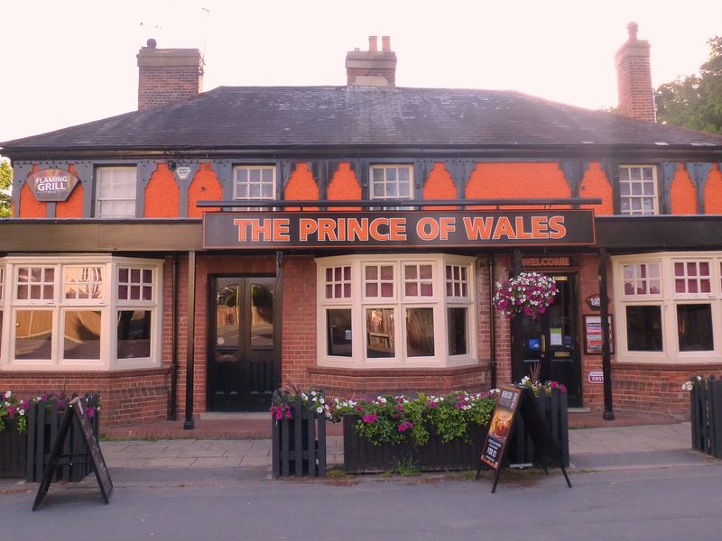 Prince of Wales, Fleet. (Pub, External). Published on 01-10-2013 