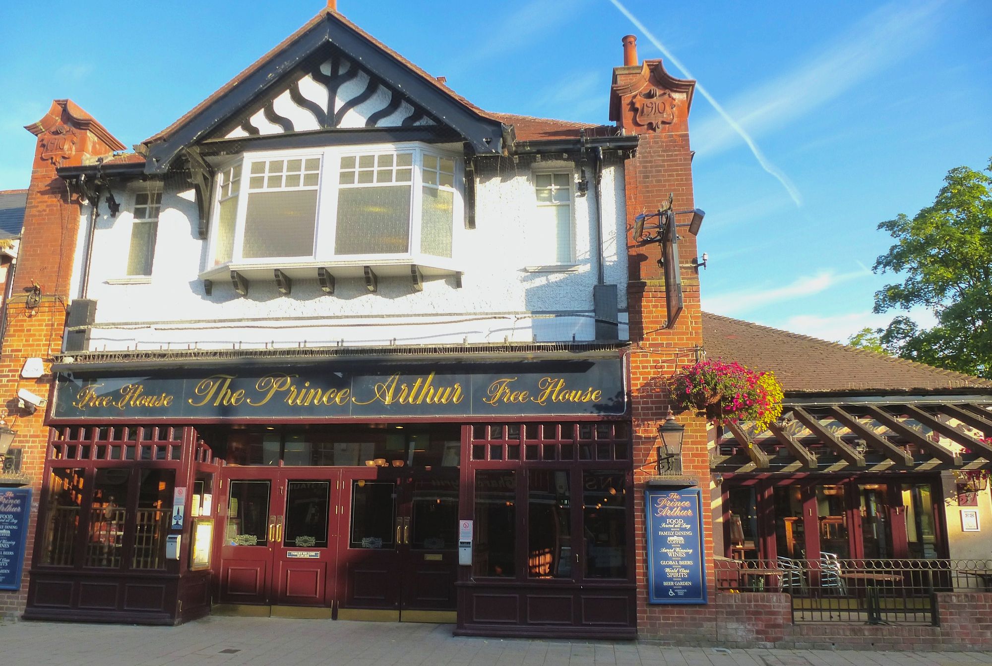 Prince Arthur, Fleet. (Pub, External, Key). Published on 09-06-2015