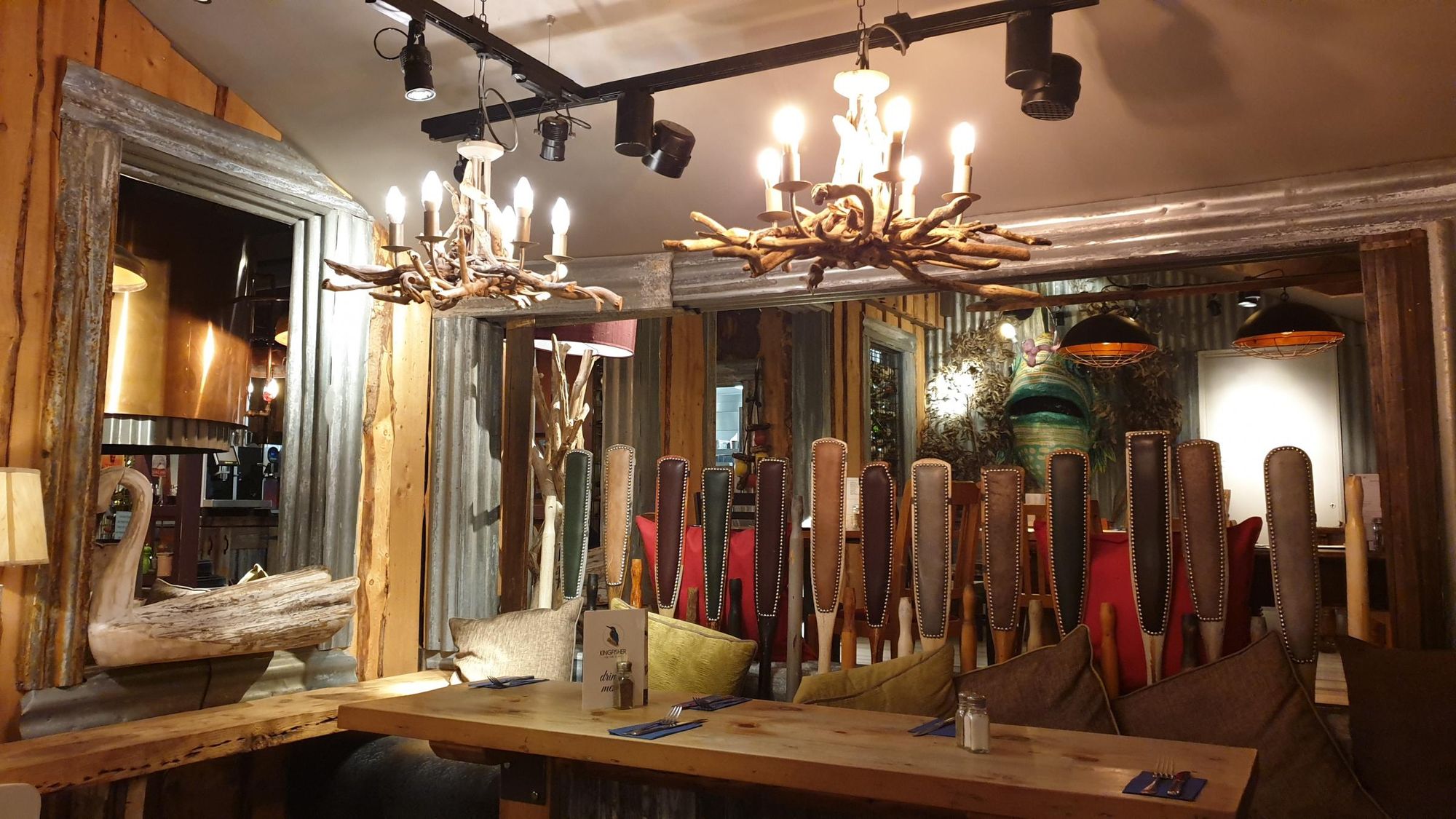 One of the many seating areas. (Restaurant). Published on 22-09-2019