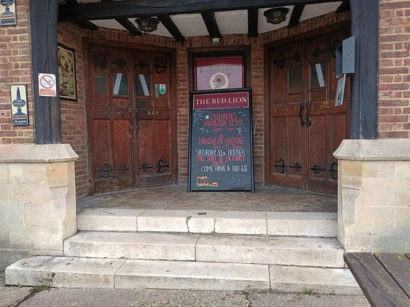 Main entrance. (Pub, External). Published on 29-10-2026