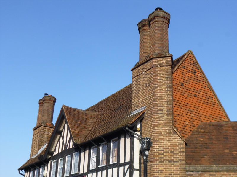 Red Lion chimney stacks. (Pub, External). Published on 26-03-2022 