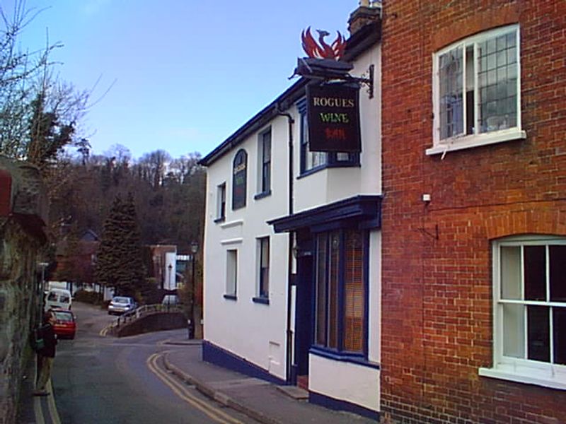 Rose & Crown - Godalming. (Pub). Published on 03-11-2012 