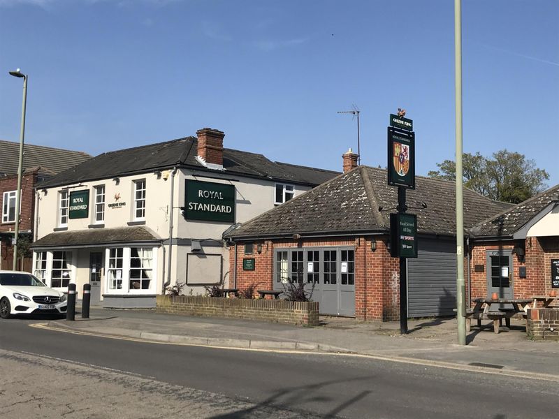 (Pub, Sign). Published on 25-04-2020 