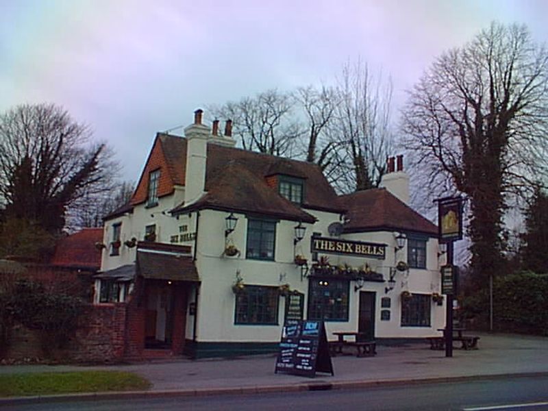 Six Bells - Farnham. (Pub). Published on 03-11-2012 