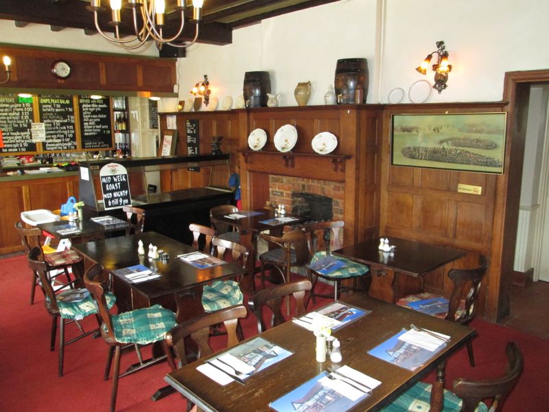 Wellingtons, Upper Hale. (Pub). Published on 03-08-2014 