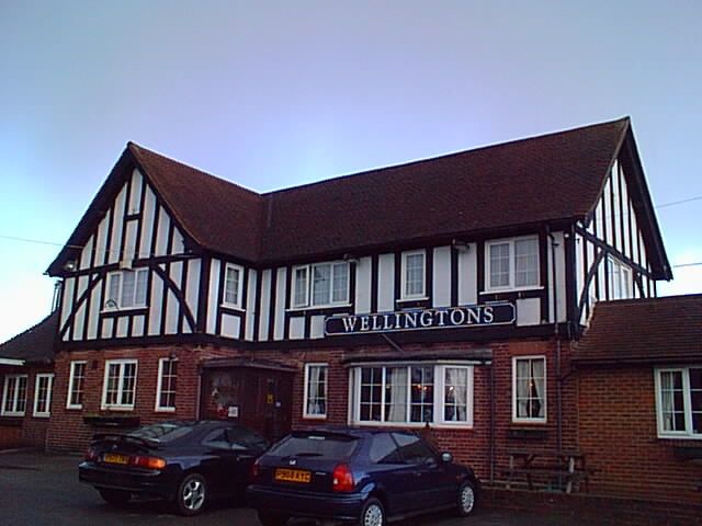 Wellingtons, Upper Hale. (Pub, External). Published on 03-08-2014