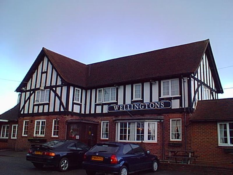Wellingtons, Upper Hale. (Pub, External). Published on 03-08-2014 