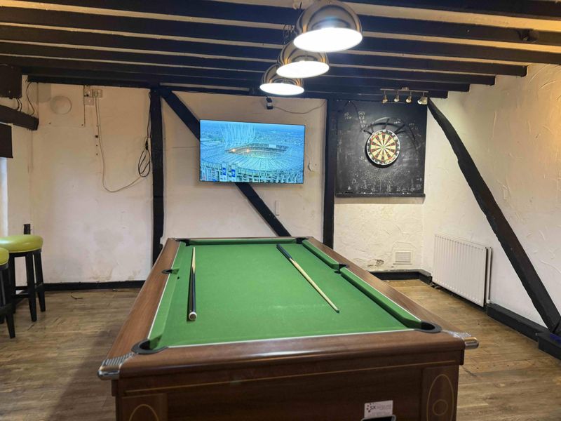 Pool and darts with Sport TV. (Pub). Published on 20-02-2026 