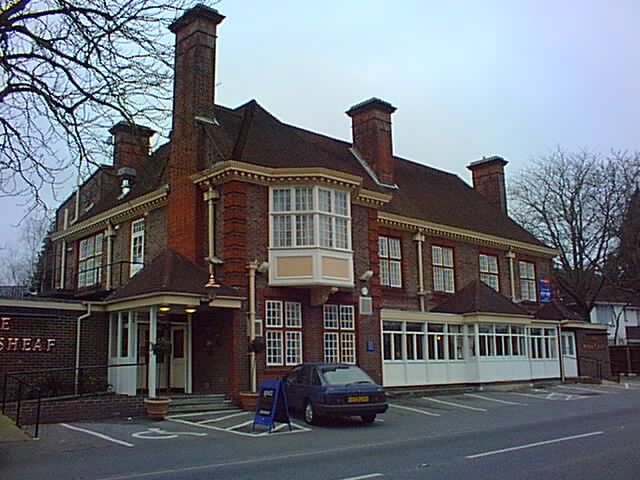 Wheatsheaf - Horsell. (Pub). Published on 03-11-2012