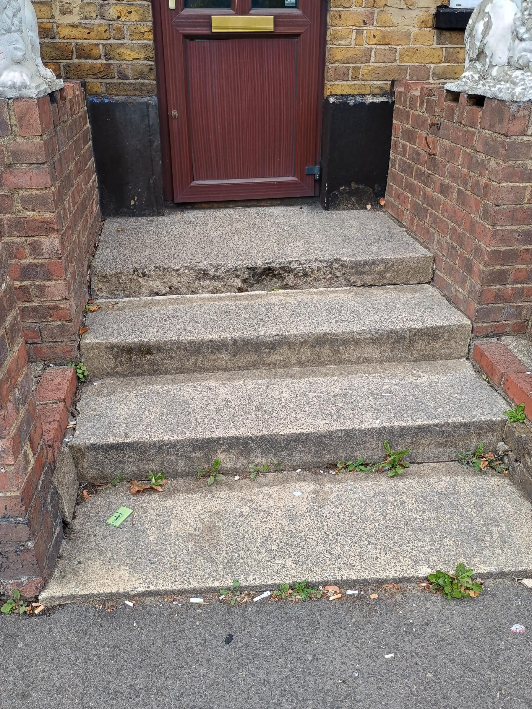 Main entrance. (Pub, External). Published on 12-10-2026
