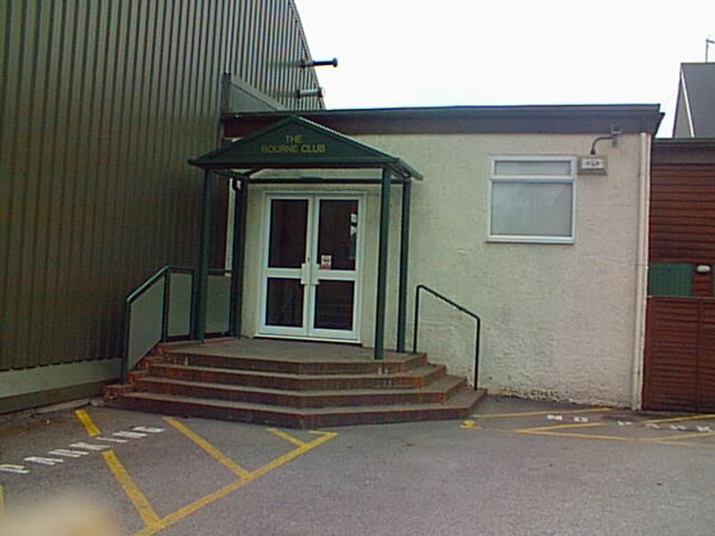 Bourne Club - Farnham. (Pub). Published on 03-11-2012