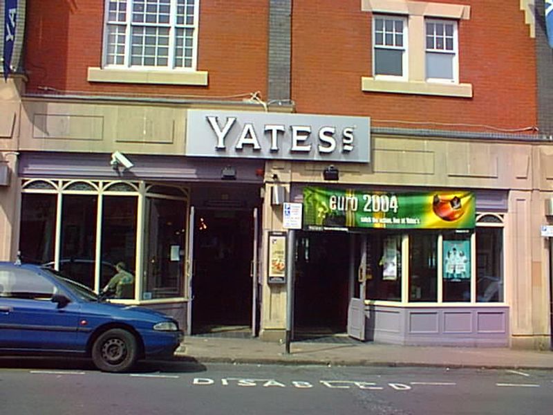 Yates Wine Lodge - Aldershot. (Pub). Published on 03-11-2012 