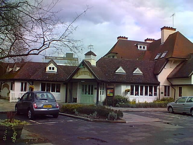 Yeoman - West Byfleet. (Pub). Published on 03-11-2012