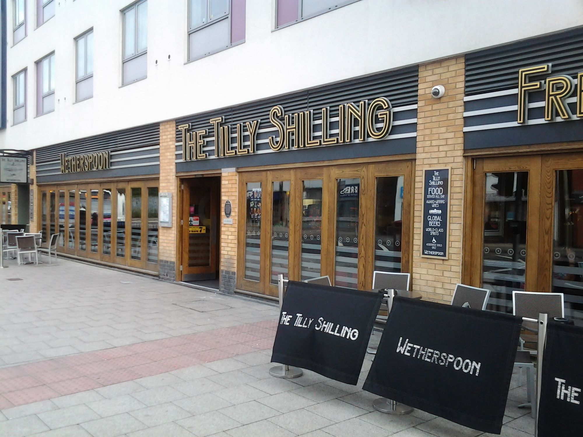 Tilly Shilling, Farnborough. (Pub, External). Published on 09-10-2013
