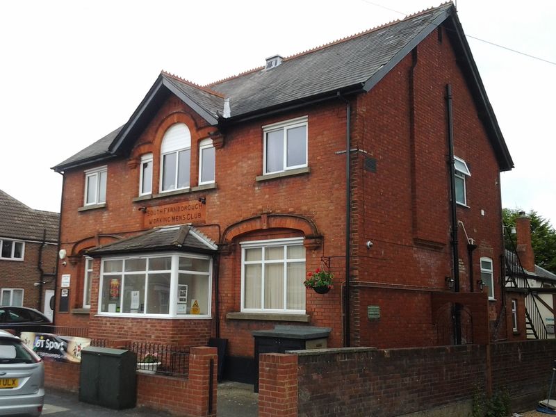 South Farnborough Working Mens Club, Farnborough. (Pub, External). Published on 16-06-2014