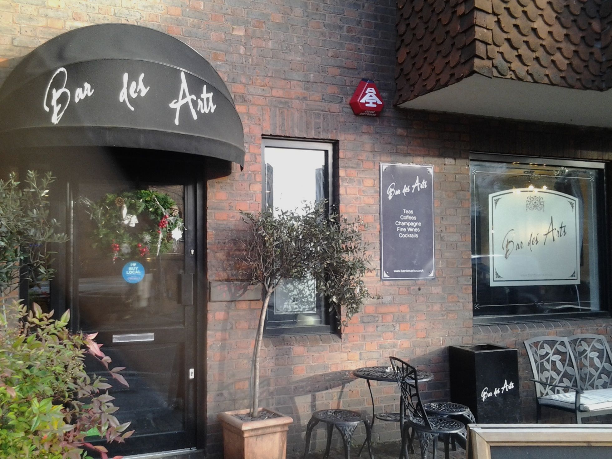 Bar des Arts, Guildford. (External). Published on 23-12-2013