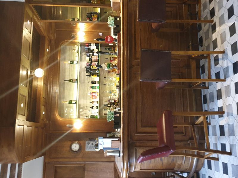 (Bar). Published on 06-03-2020 