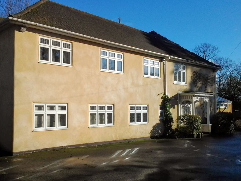 Burwood House Hotel, Camberley. (External). Published on 14-01-2014 