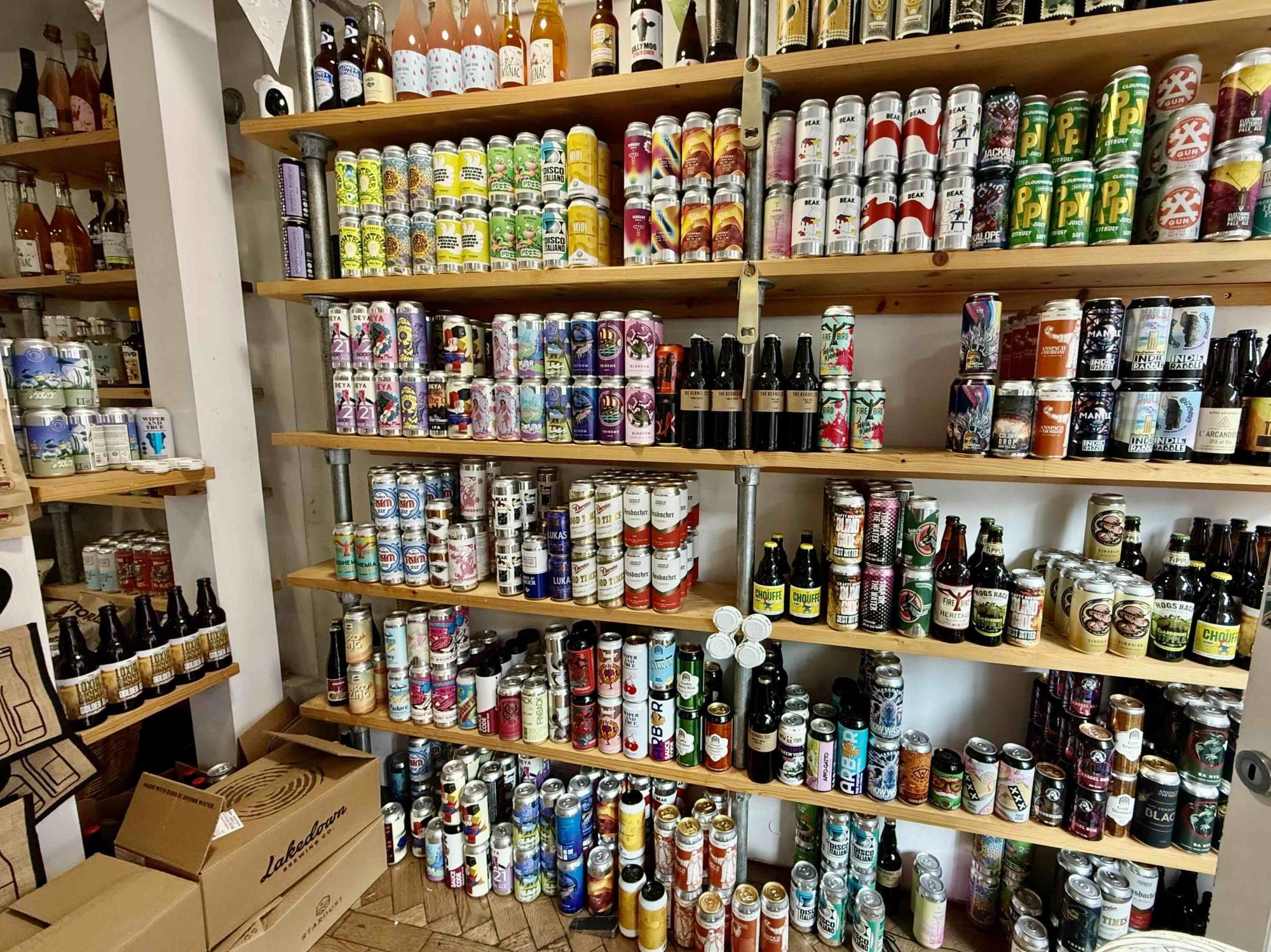 Cans and bottles. Published on 17-02-2026