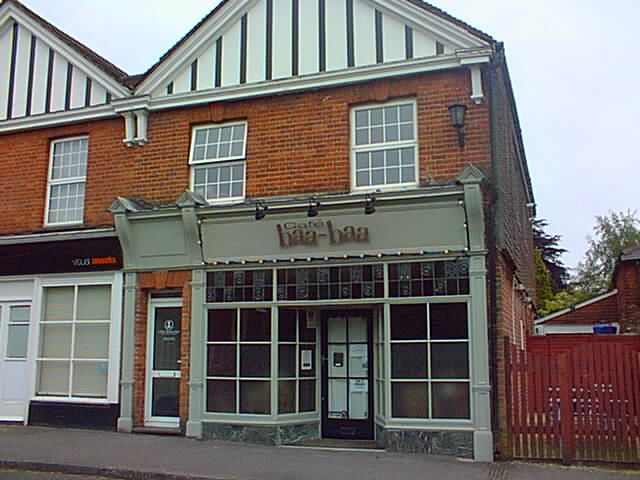 Cafe Baa Baa - Grayshott. (Pub). Published on 03-11-2012