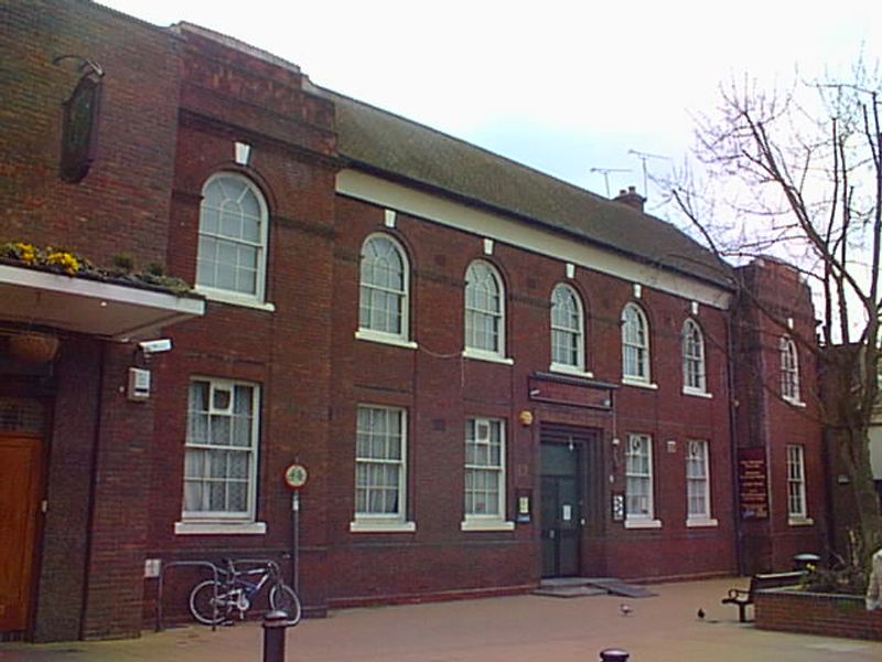Camberley Working Mens Club - Camberley. (Pub). Published on 03-11-2012 