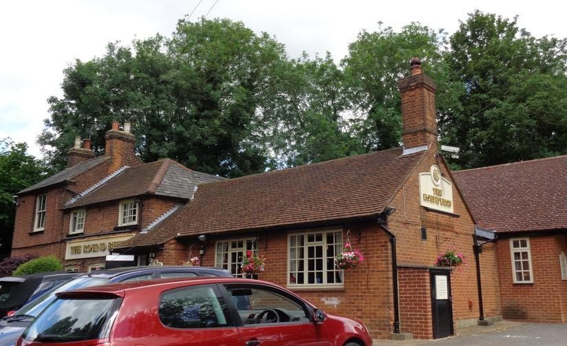 Roundbush at Aldenham. (Pub, External, Key). Published on 02-07-2019