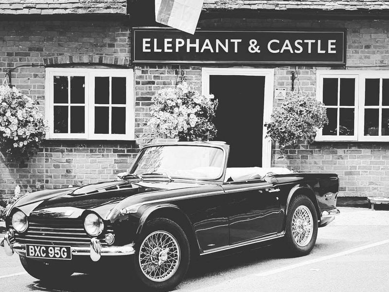 The Elephant & Castle at Amwell. (Pub, External). Published on 21-10-2026