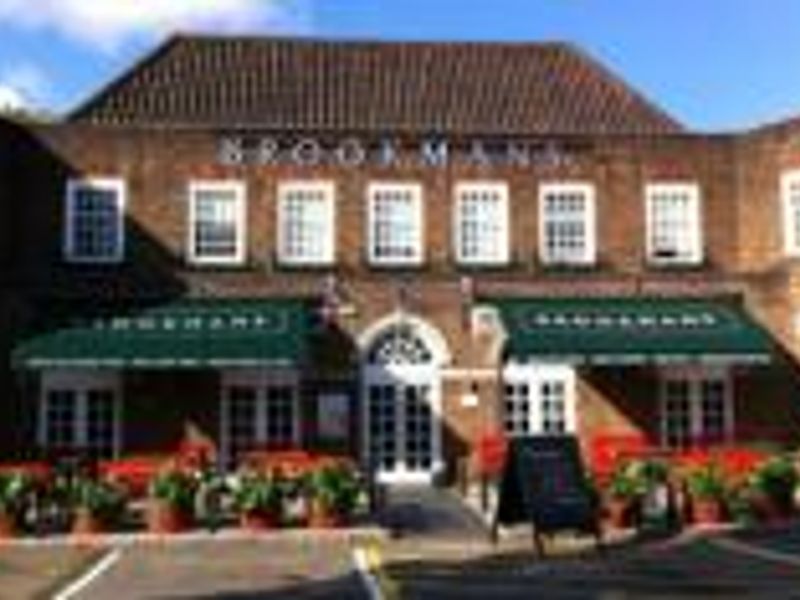 Brookmans at Brookmans Park. (Pub). Published on 01-01-1970