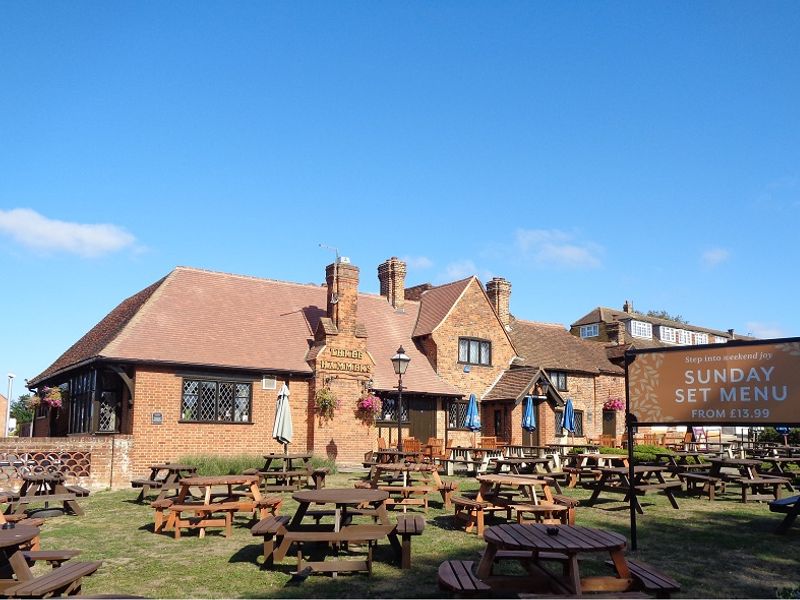 Three Hammers at Chiswell Green. (Pub, External, Key). Published on 17-08-2025