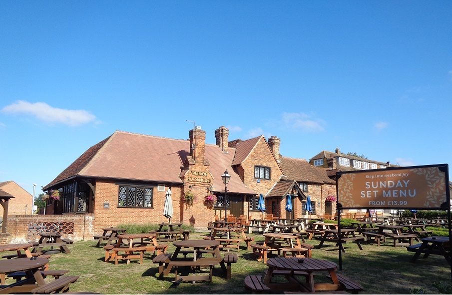 Three Hammers at Chiswell Green. (Pub, External, Key). Published on 17-08-2025