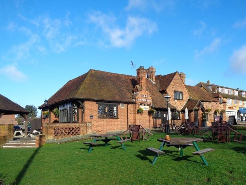 Three Hammers at Chiswell Green. (Pub, External, Key). Published on 01-01-1970