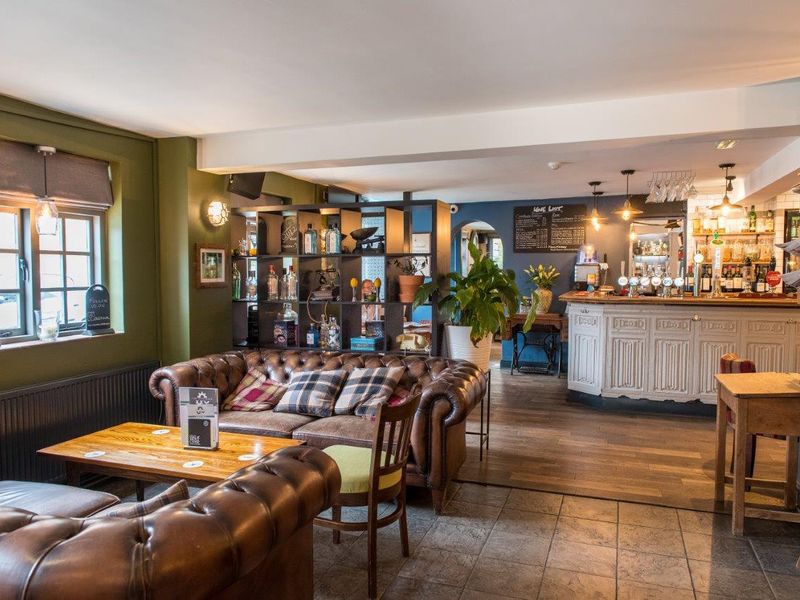 Engineer at Harpenden. (Pub, Bar). Published on 23-07-2022 