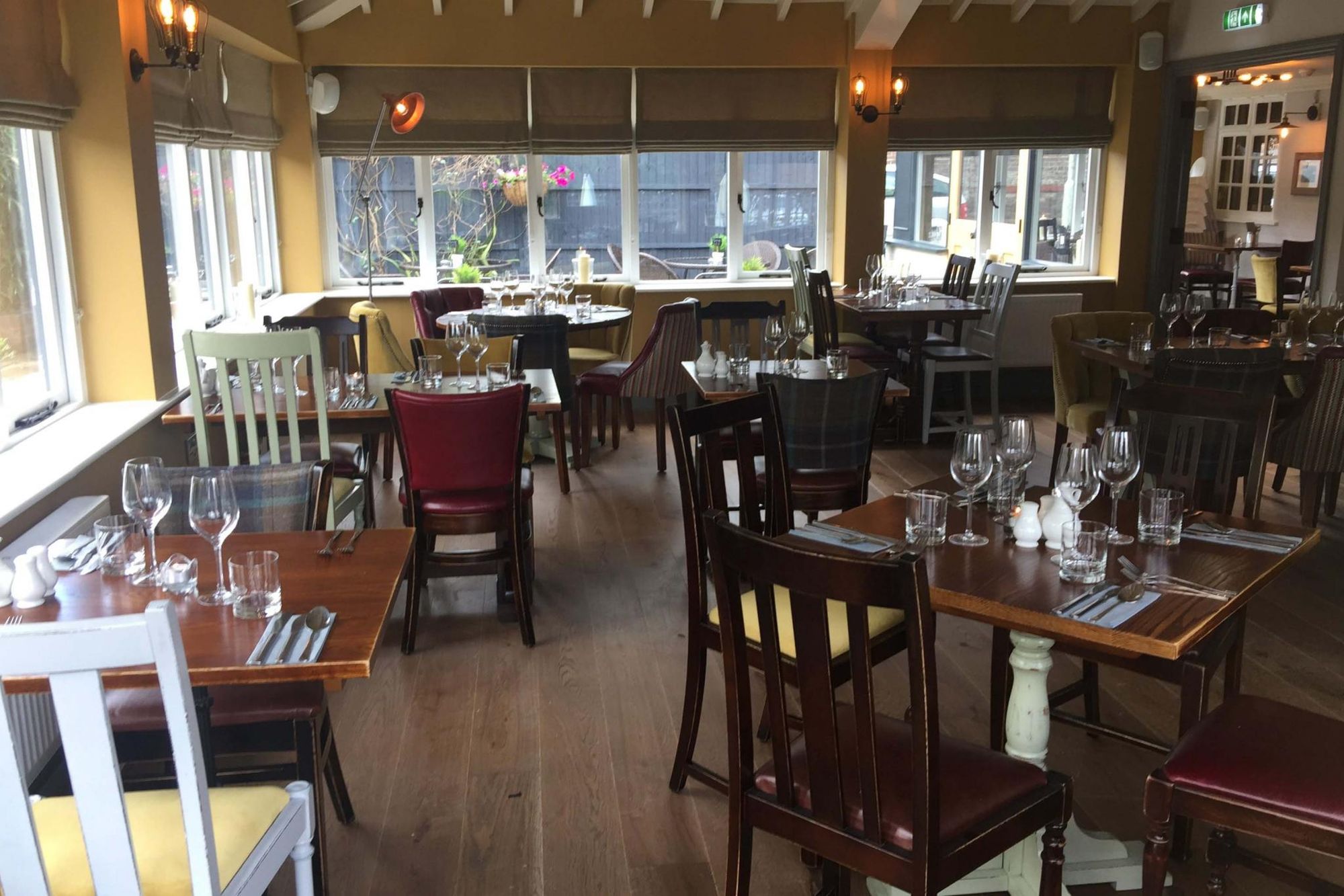 Engineer at Harpenden. (Pub, Restaurant). Published on 23-07-2022